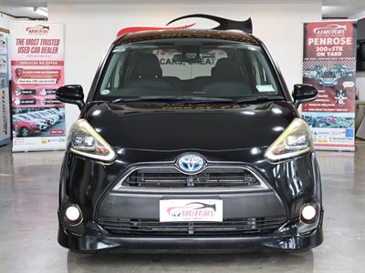 2015 Toyota Sienta - Thumbnail
