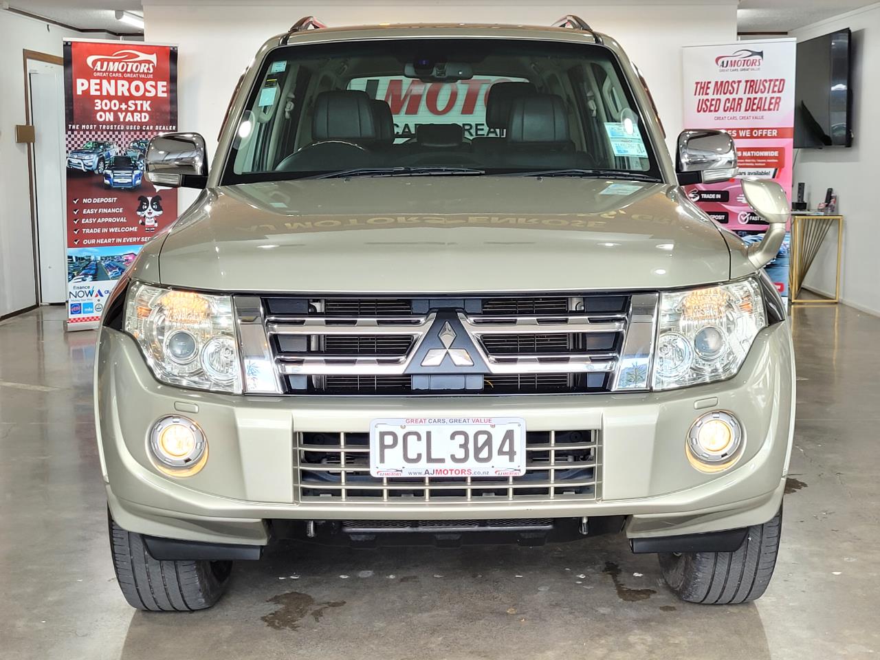 2013 Mitsubishi Pajero