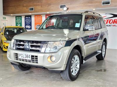 2013 Mitsubishi Pajero - Thumbnail