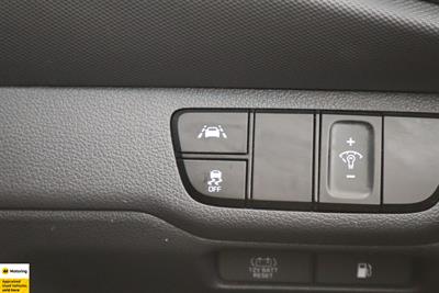 2022 Hyundai IONIQ - Thumbnail