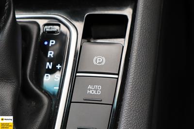 2022 Hyundai IONIQ - Thumbnail