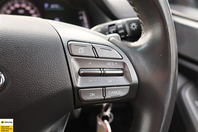 2022 Hyundai IONIQ - Thumbnail