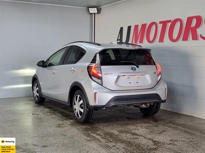 2018 Toyota Aqua - Thumbnail