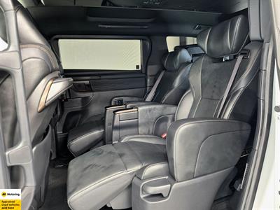 2025 Toyota Alphard - Thumbnail