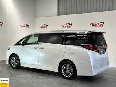 2025 Toyota Alphard - Thumbnail