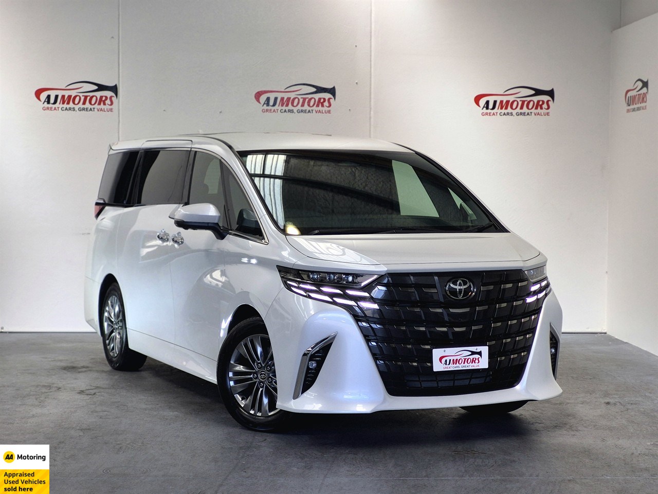 2025 Toyota Alphard