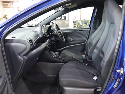 2021 Toyota Yaris - Thumbnail