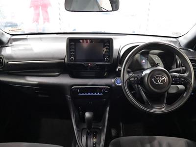 2021 Toyota Yaris - Thumbnail