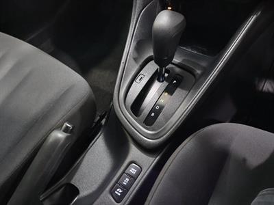 2021 Toyota Yaris - Thumbnail