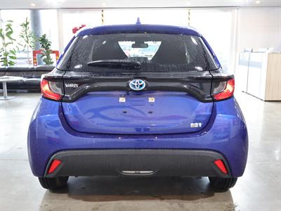 2021 Toyota Yaris - Thumbnail