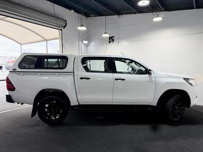 2018 Toyota Hilux - Thumbnail