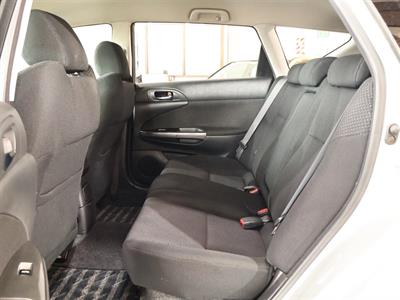 2005 Toyota Caldina - Thumbnail