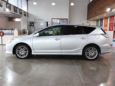 2005 Toyota Caldina - Thumbnail