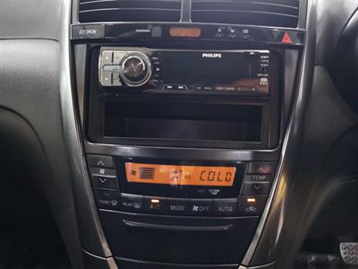 2005 Toyota Caldina - Thumbnail