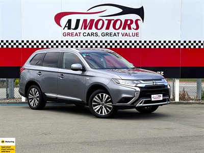 2021 Mitsubishi Outlander - Thumbnail