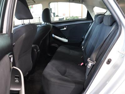 2012 Toyota Prius - Thumbnail