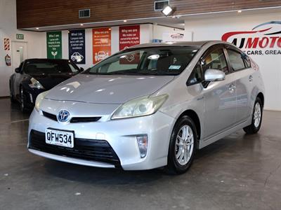 2012 Toyota Prius - Thumbnail