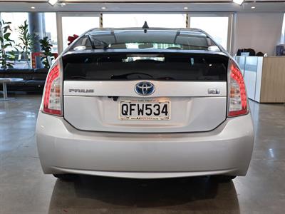 2012 Toyota Prius - Thumbnail