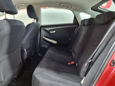 2012 Toyota Prius - Thumbnail