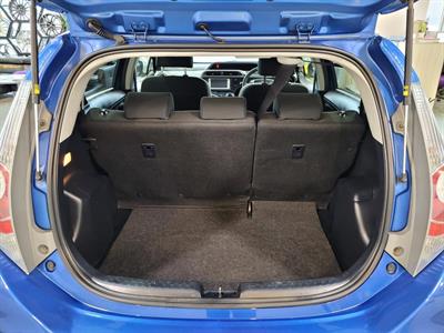 2014 Toyota Aqua - Thumbnail