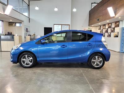 2014 Toyota Aqua - Thumbnail