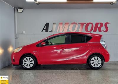 2012 Toyota Aqua - Thumbnail