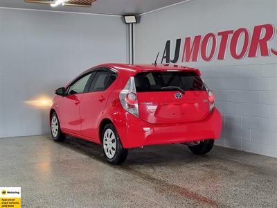 2012 Toyota Aqua - Thumbnail