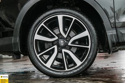 2017 Nissan Qashqai - Thumbnail