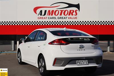 2022 Hyundai IONIQ - Thumbnail