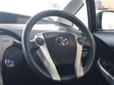2012 Toyota Prius - Thumbnail