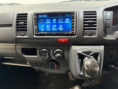 2015 Toyota Hiace - Thumbnail