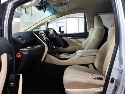 2015 Toyota Alphard - Thumbnail