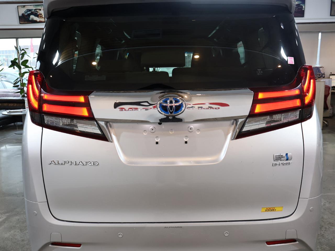 2015 Toyota Alphard