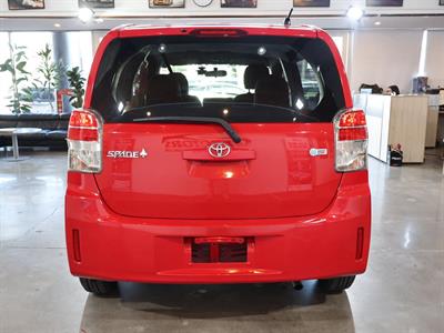 2015 Toyota Spade - Thumbnail