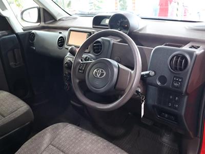 2015 Toyota Spade - Thumbnail