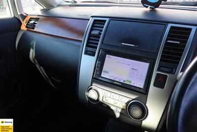 2009 Nissan Tiida - Thumbnail
