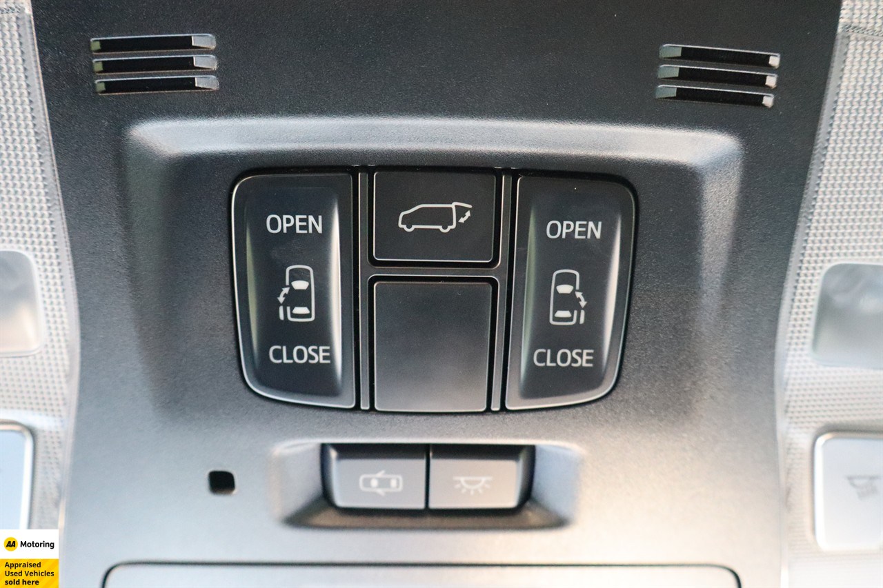 2015 Toyota Vellfire