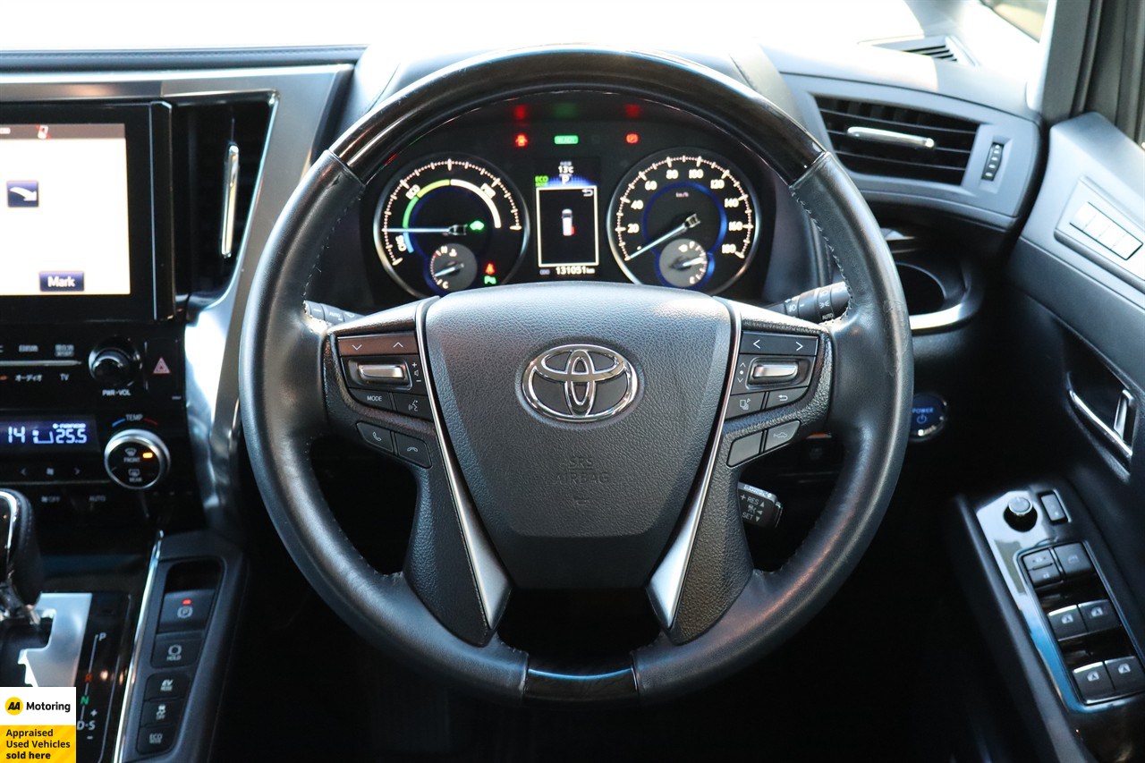 2015 Toyota Vellfire