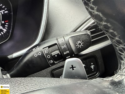 2020 Hyundai Santa Fe - Thumbnail