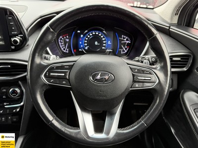 2020 Hyundai Santa Fe - Thumbnail