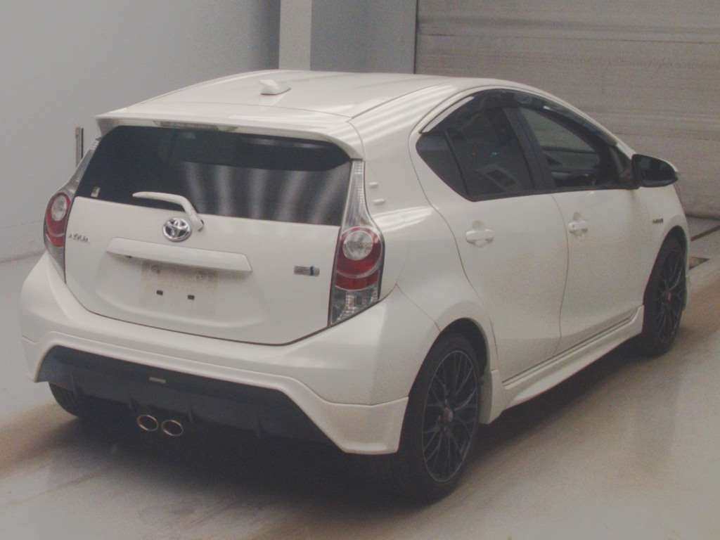2013 Toyota Aqua