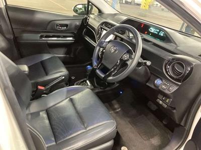 2013 Toyota Aqua - Thumbnail