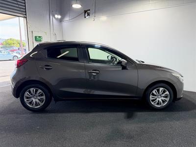2015 Mazda Demio - Thumbnail