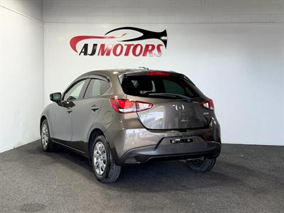 2015 Mazda Demio - Thumbnail