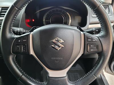 2014 Suzuki Swift - Thumbnail