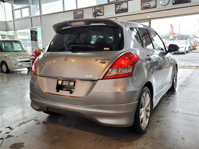 2014 Suzuki Swift - Thumbnail