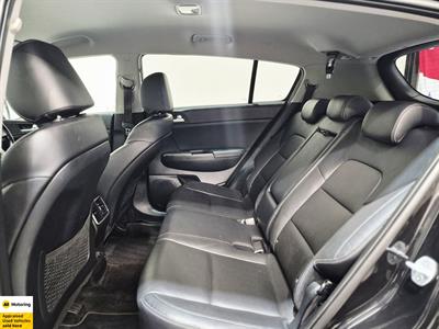 2019 Kia Sportage - Thumbnail