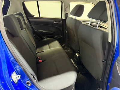 2013 Suzuki Swift - Thumbnail