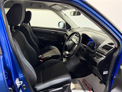 2013 Suzuki Swift - Thumbnail