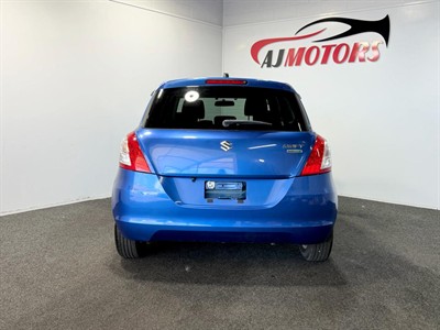 2013 Suzuki Swift - Thumbnail